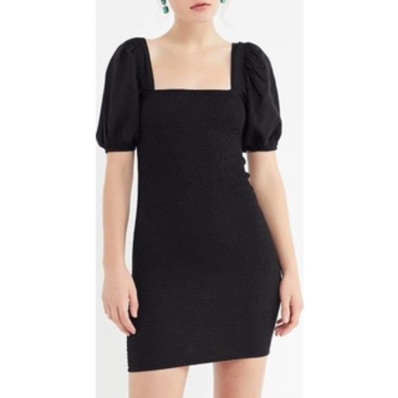 Urban Outfitters Dresses & Skirts - NWOT UO Carnation Smocked Puff-Sleeve Dress
